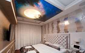 Diamonds Luxury Old Town Residence